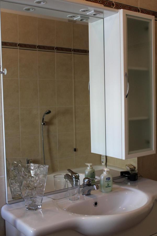 B. & B. Nabucco Panzió Parma Kültér fotó
