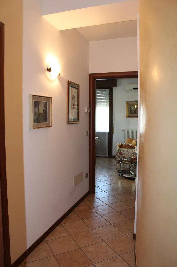 B. & B. Nabucco Panzió Parma Kültér fotó
